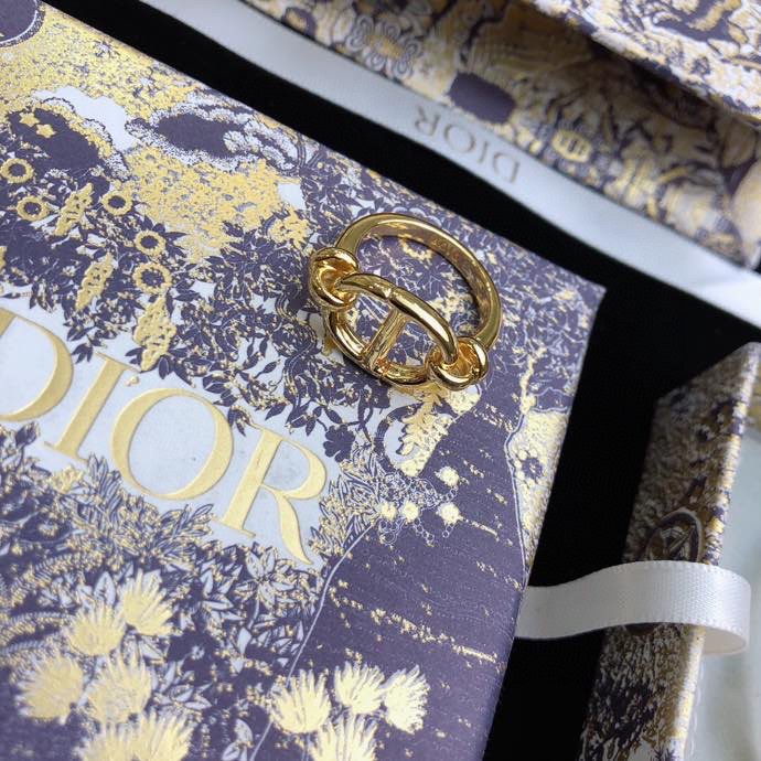 chr1st1an D10r rings